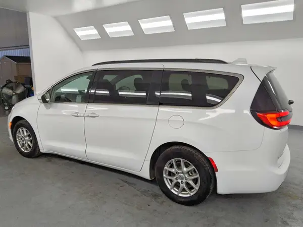 2C4RC1BG1NR176597 2022 CHRYSLER PACIFICA - Image 2