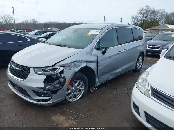 2C4RC1BG1PR512123 2023 CHRYSLER PACIFICA - Image 2