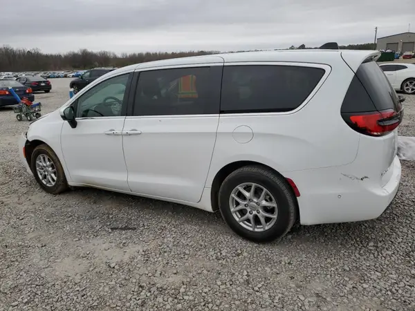 2C4RC1BG1PR526345 2023 CHRYSLER PACIFICA - Image 2