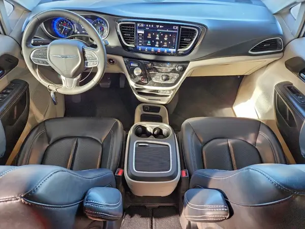 2C4RC1BG1PR531481 2023 CHRYSLER PACIFICA - Image 8