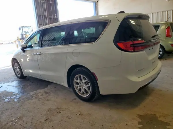 2C4RC1BG1PR533599 2023 CHRYSLER PACIFICA - Image 2