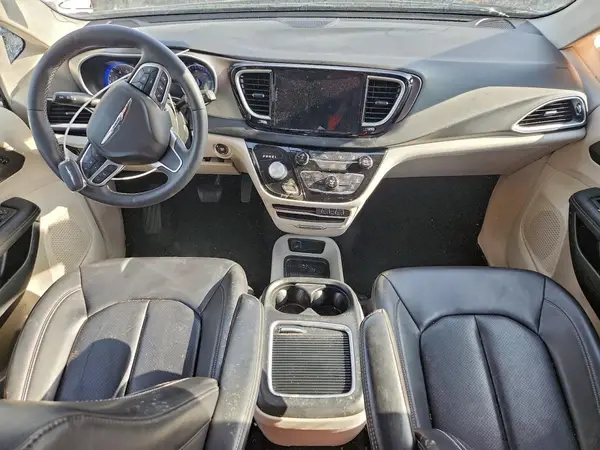 2C4RC1BG1PR546806 2023 CHRYSLER PACIFICA - Image 8