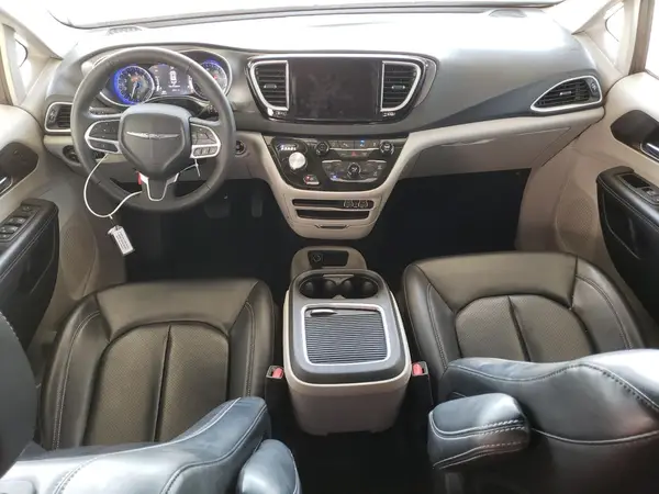 2C4RC1BG1PR581376 2023 CHRYSLER PACIFICA - Image 8