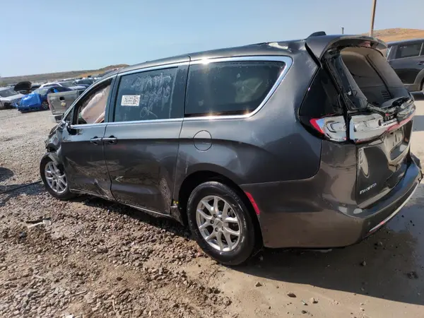 2C4RC1BG1PR586058 2023 CHRYSLER PACIFICA - Image 2