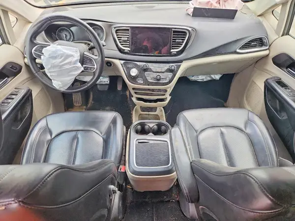 2C4RC1BG1PR590255 2023 CHRYSLER PACIFICA - Image 8