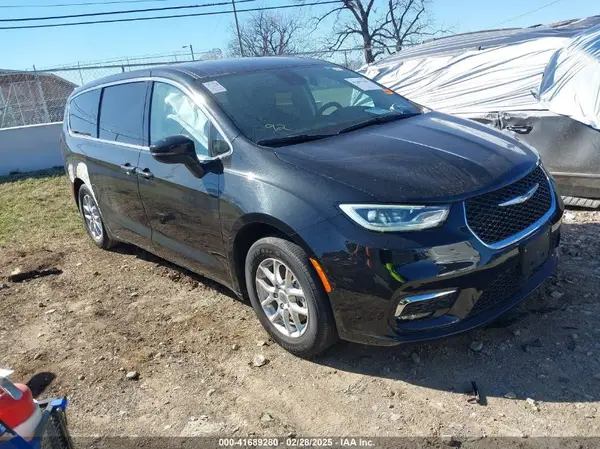 2C4RC1BG1PR593690 2023 CHRYSLER PACIFICA - Image 1