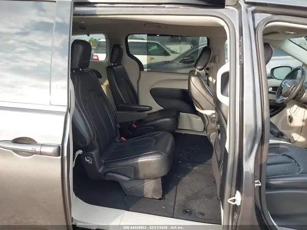 2C4RC1BG1PR597285 2023 CHRYSLER PACIFICA - Image 8