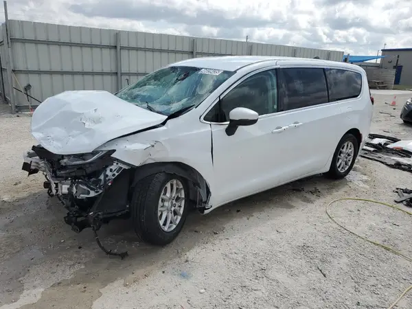 2C4RC1BG1PR605840 2023 CHRYSLER PACIFICA - Image 1