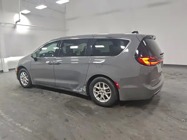 2C4RC1BG1PR605983 2023 CHRYSLER PACIFICA - Image 2