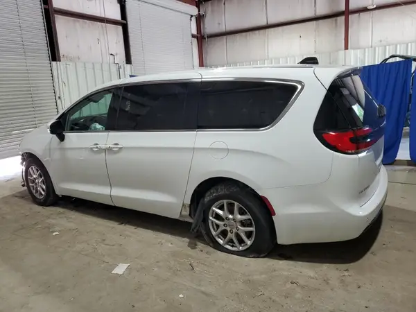 2C4RC1BG1PR624730 2023 CHRYSLER PACIFICA - Image 2