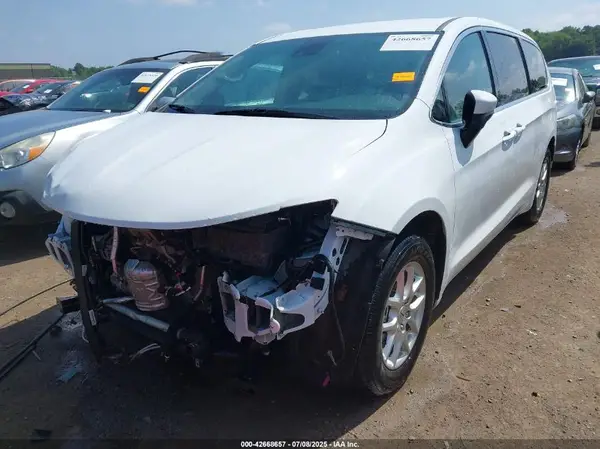 2C4RC1BG1PR628406 2023 CHRYSLER PACIFICA - Image 2
