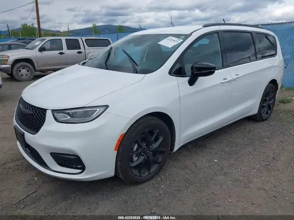 2C4RC1BG1RR107527 2024 CHRYSLER PACIFICA - Image 2