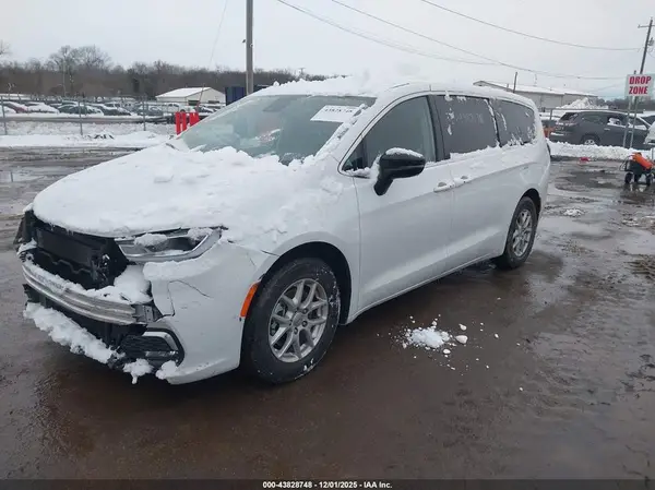 2C4RC1BG1RR116342 2024 CHRYSLER PACIFICA - Image 2