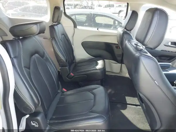 2C4RC1BG1RR125557 2024 CHRYSLER PACIFICA - Image 8