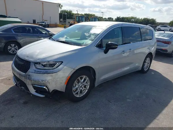 2C4RC1BG1RR129446 2024 CHRYSLER PACIFICA - Image 2