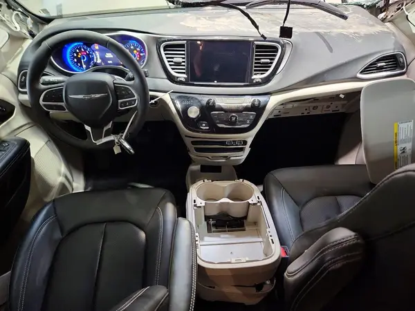 2C4RC1BG1RR143492 2024 CHRYSLER PACIFICA - Image 8