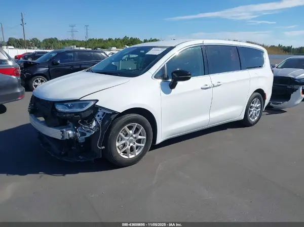 2C4RC1BG1RR146974 2024 CHRYSLER PACIFICA - Image 2