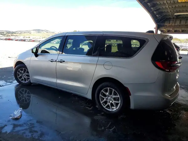 2C4RC1BG1RR158106 2024 CHRYSLER PACIFICA - Image 2
