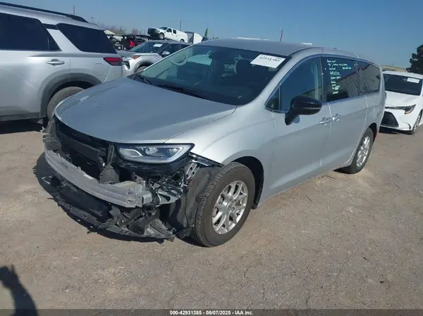 2C4RC1BG1RR189033 2024 CHRYSLER PACIFICA - Image 2