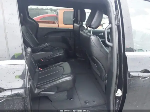 2C4RC1BG1SR507416 2025 CHRYSLER PACIFICA - Image 8