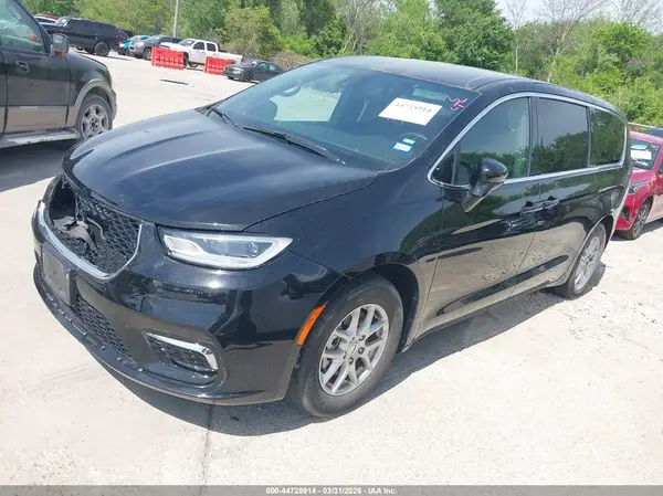 2C4RC1BG1SR532669 2025 CHRYSLER PACIFICA - Image 2