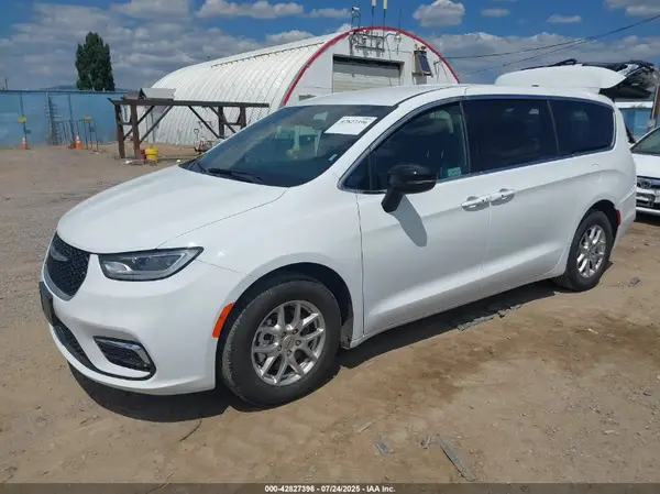 2C4RC1BG1SR551593 2025 CHRYSLER PACIFICA - Image 2
