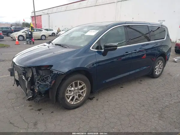 2C4RC1BG1SR554817 2025 CHRYSLER PACIFICA - Image 2