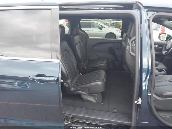 2C4RC1BG1SR554817 2025 CHRYSLER PACIFICA - Image 8