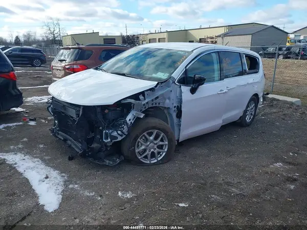 2C4RC1BG1SR575294 2025 CHRYSLER PACIFICA - Image 2