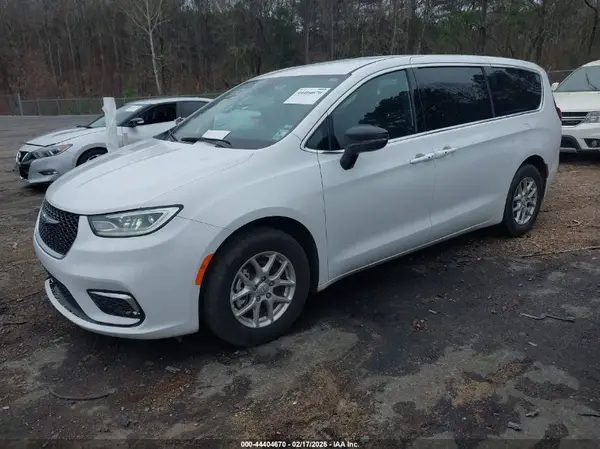 2C4RC1BG1SR586067 2025 CHRYSLER PACIFICA - Image 2