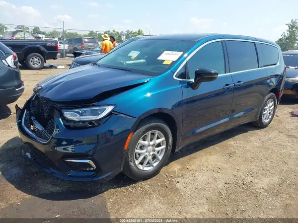2C4RC1BG1SR598459 2025 CHRYSLER PACIFICA - Image 2