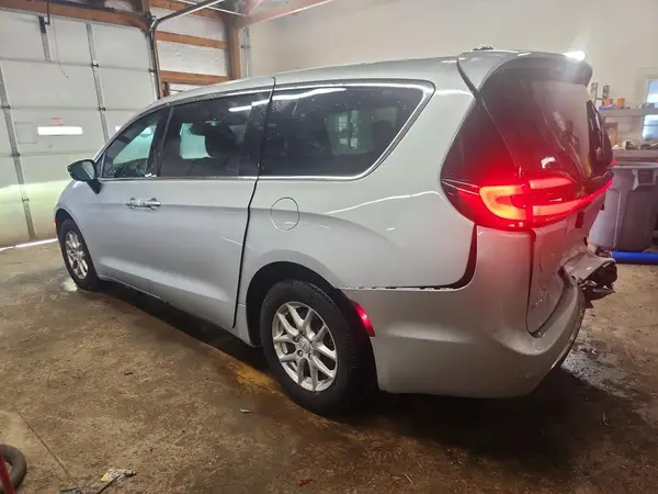 2C4RC1BG1TR155245 2026 CHRYSLER PACIFICA - Image 2