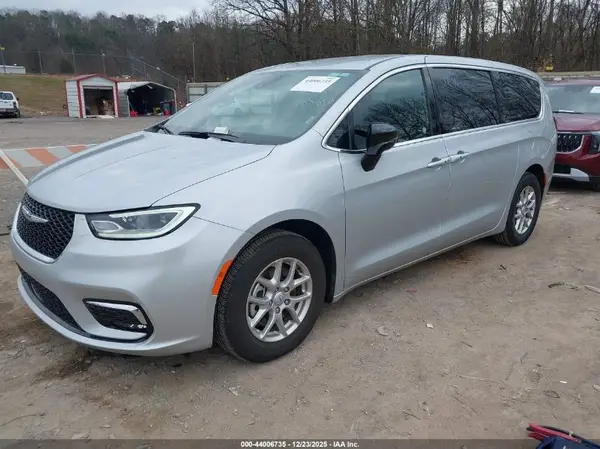 2C4RC1BG1TR168416 2026 CHRYSLER PACIFICA - Image 2