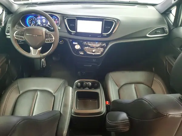 2C4RC1BG1TR178850 2026 CHRYSLER PACIFICA - Image 8