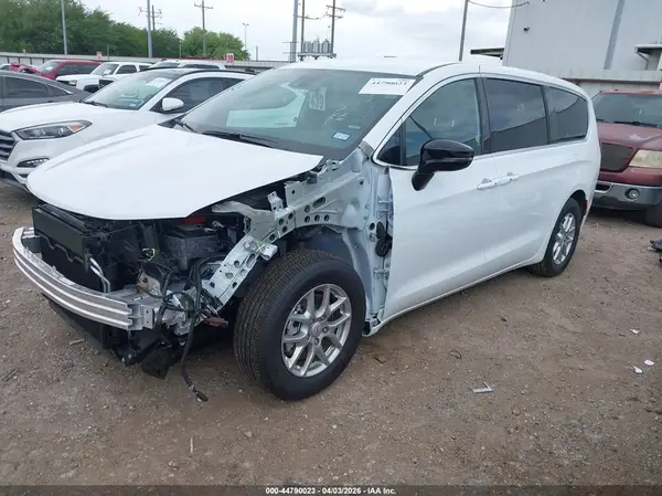 2C4RC1BG1TR226430 2026 CHRYSLER PACIFICA - Image 2