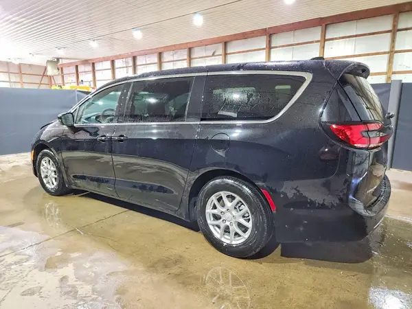 2C4RC1BG1VR576675 2027 CHRYSLER PACIFICA - Image 2