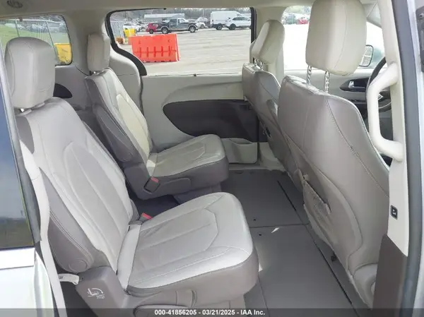2C4RC1BG2HR503660 2017 CHRYSLER PACIFICA - Image 8