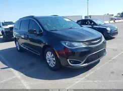 2C4RC1BG2HR505800 2017 CHRYSLER PACIFICA