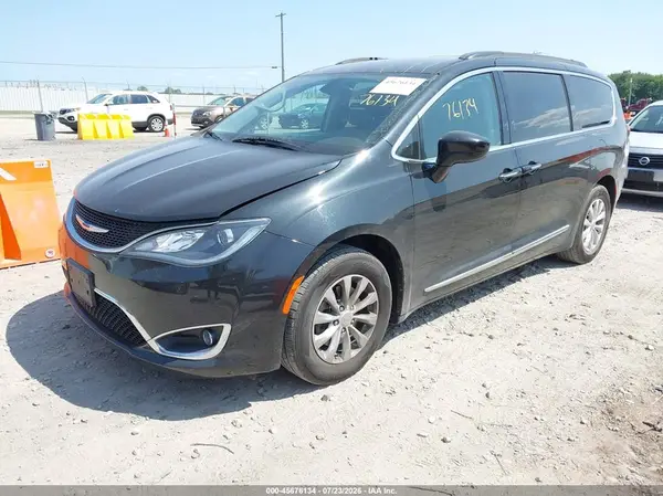 2C4RC1BG2HR510589 2017 CHRYSLER PACIFICA - Image 2