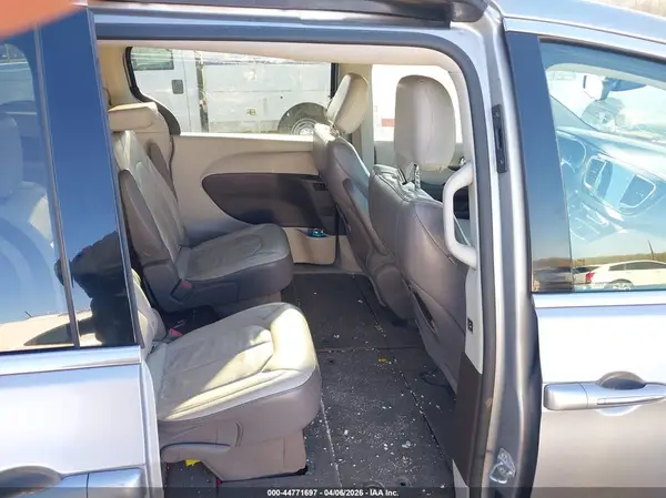 2C4RC1BG2HR515548 2017 CHRYSLER PACIFICA - Image 8