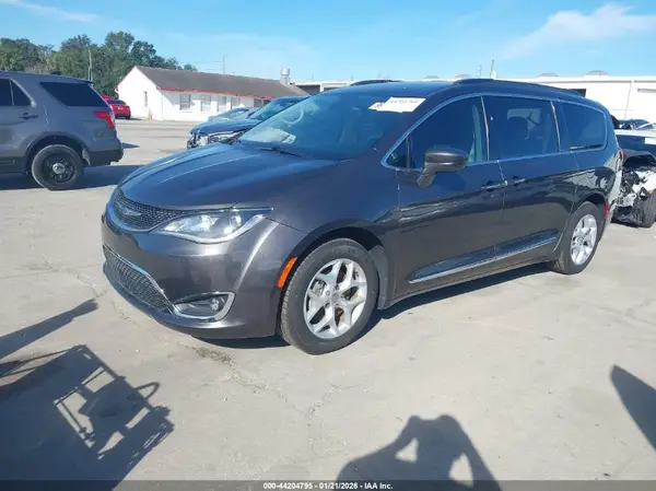 2C4RC1BG2HR516134 2017 CHRYSLER PACIFICA - Image 2