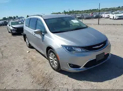 2C4RC1BG2HR517624 2017 CHRYSLER PACIFICA