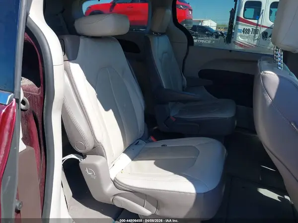 2C4RC1BG2HR520054 2017 CHRYSLER PACIFICA - Image 8