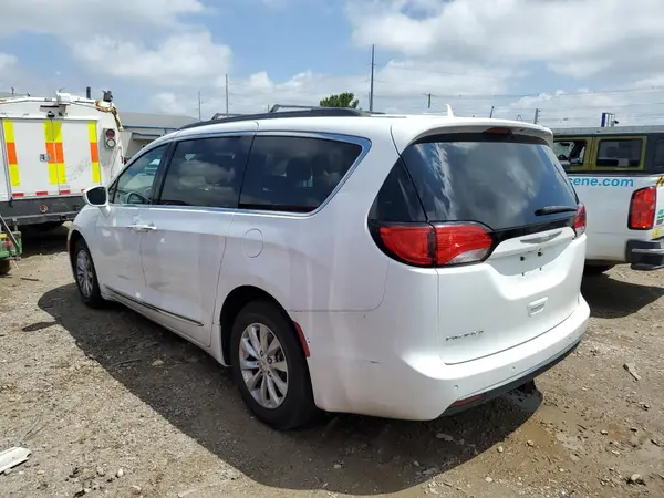 2C4RC1BG2HR520250 2017 CHRYSLER PACIFICA - Image 2