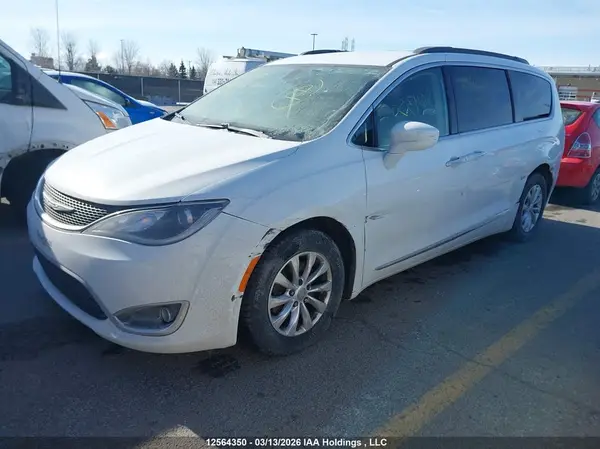 2C4RC1BG2HR522984 2017 CHRYSLER PACIFICA - Image 2