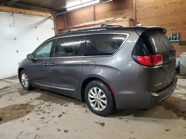 2C4RC1BG2HR527229 2017 CHRYSLER PACIFICA - Image 2