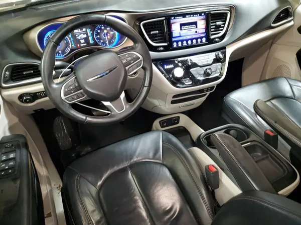 2C4RC1BG2HR527229 2017 CHRYSLER PACIFICA - Image 8