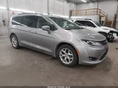 2C4RC1BG2HR528803 2017 CHRYSLER PACIFICA