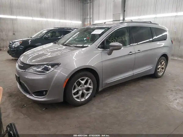 2C4RC1BG2HR528803 2017 CHRYSLER PACIFICA - Image 2