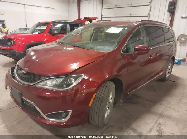 2C4RC1BG2HR533838 2017 CHRYSLER PACIFICA - Image 2